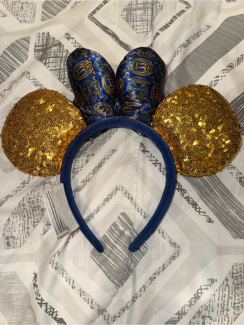 Disney Club 33 Gold Sequin Minnie Ears Headband with Navy Bow - Picture 4 of 5
